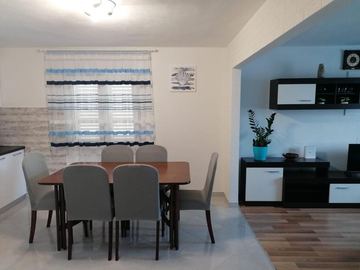 Apartment Slavica Trogir Exterior foto